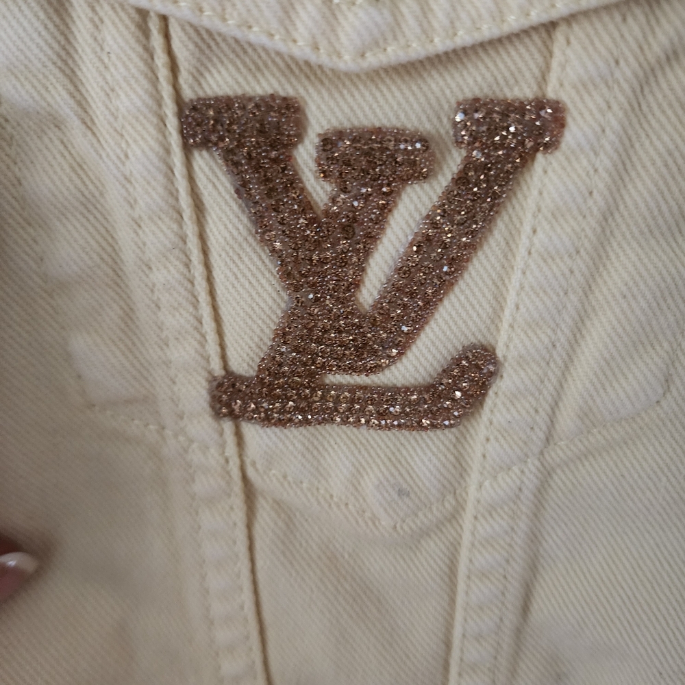 GAP .Cream Yellow Denim Jacket with Gold Logo .pit To Pit 22" - Picture 3 of 6